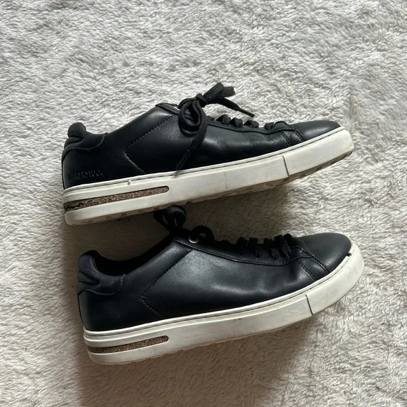 Birkenstock Black and White Sneakers with Minimalist Design - Picture 2 of 7